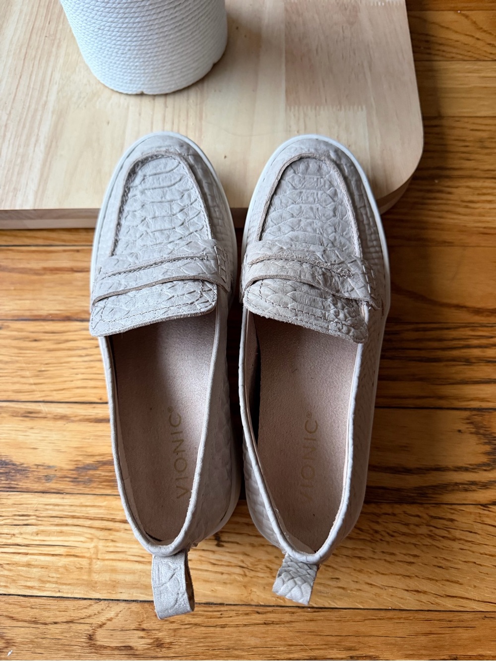 Vionic Women's Taupe Textured Penny Loafers